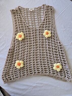 POL Beige Open-Knit Crochet Top with Flower Accents